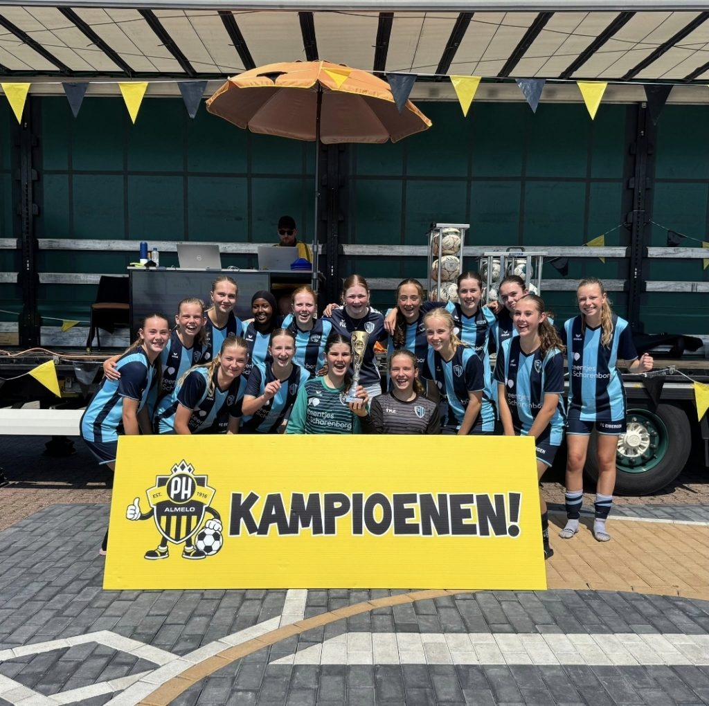 Wat een dag op het Sterre Kroezen toernooi! ☀️⚽